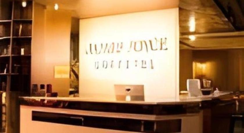 James Joyce Coffetel-Suqian Bus Station Hotel Bagian luar foto